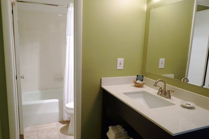 Room 17 of 29