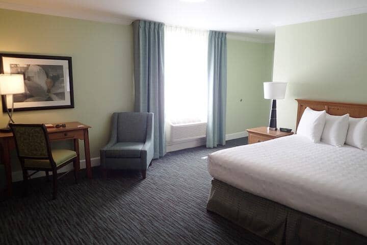 Room 4 of 29